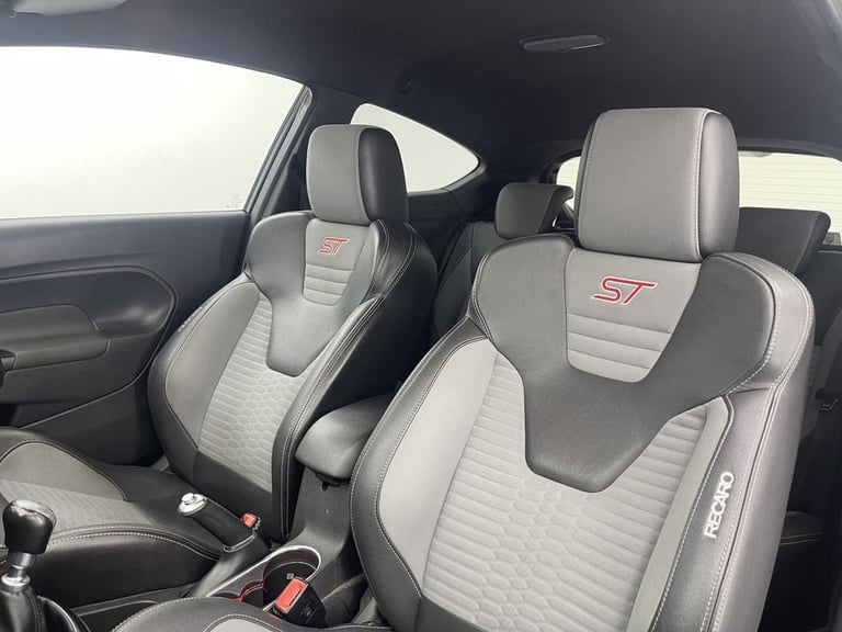 2017 Ford Fiesta 1.6T EcoBoost ST-3 Hatchback 3dr Petrol Manual Euro 6 (182 ps) Hatchback Petrol ...