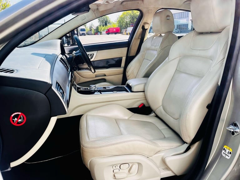 2012 Jaguar XF 3.0d S V6 Portfolio Auto Euro 5 (s/s) 4dr SALOON Diesel Automatic