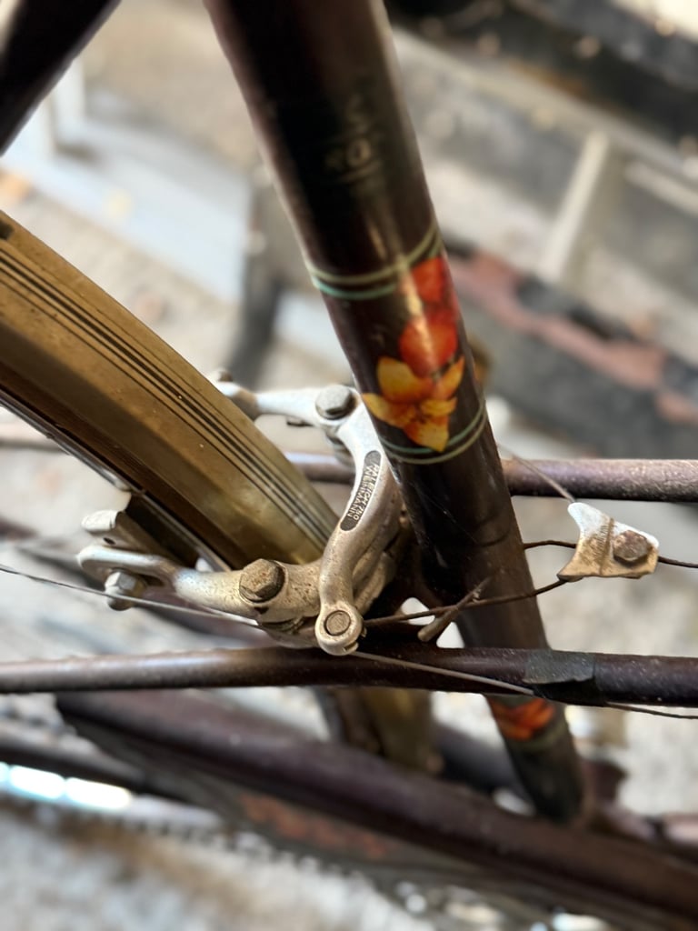 Vintage ladies bike 