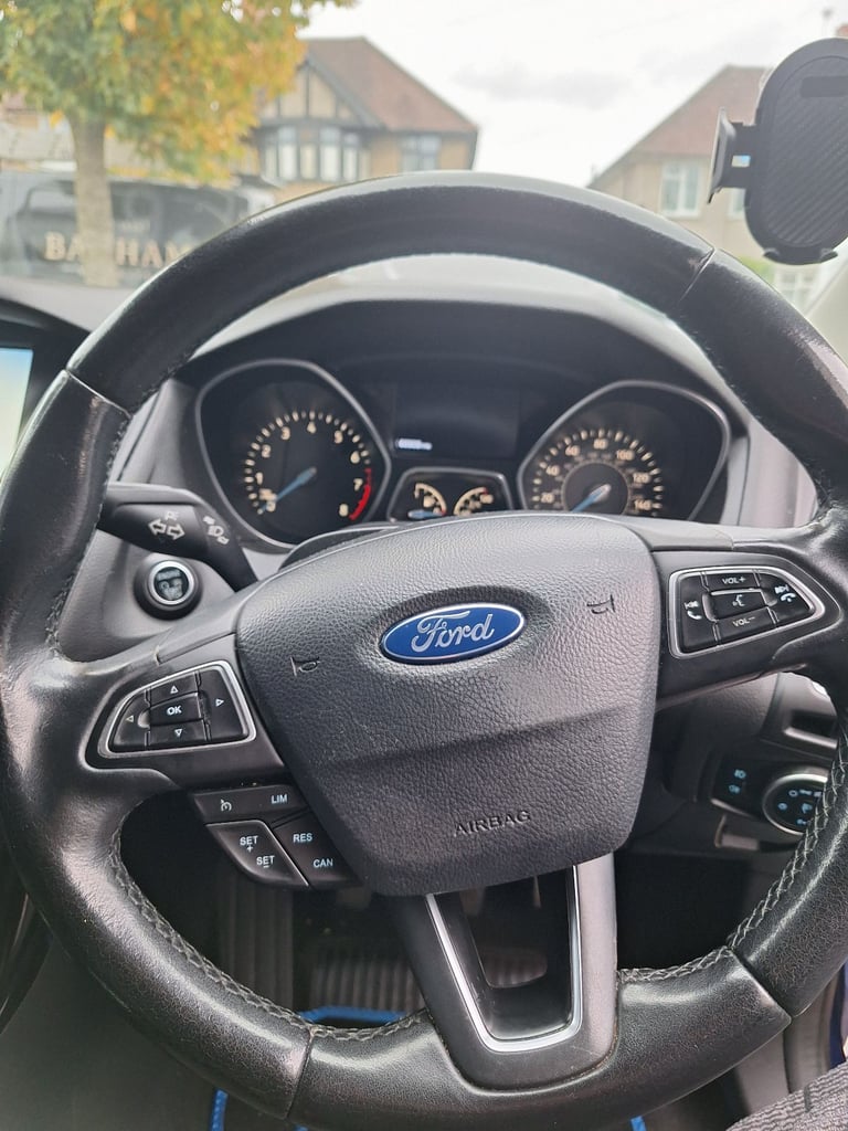 Ford, FOCUS, Hatchback, 2015, Manual, 999 (cc), 5 doors