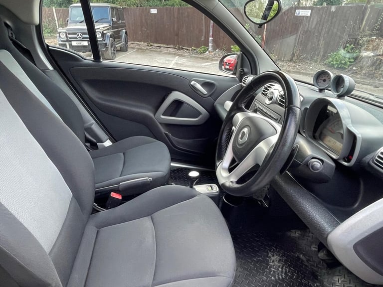 2009 smart fortwo 1.0 MHD Pulse Auto Euro 4 2dr COUPE Petrol Automatic
