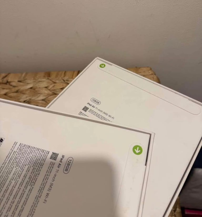 Apple iPad Air M3 11 inch 128GB Purple