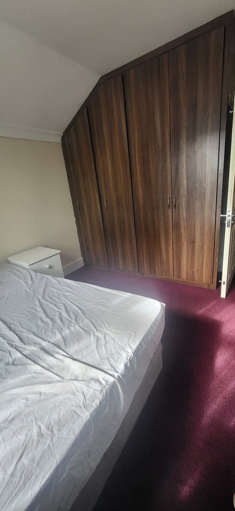 Room to let