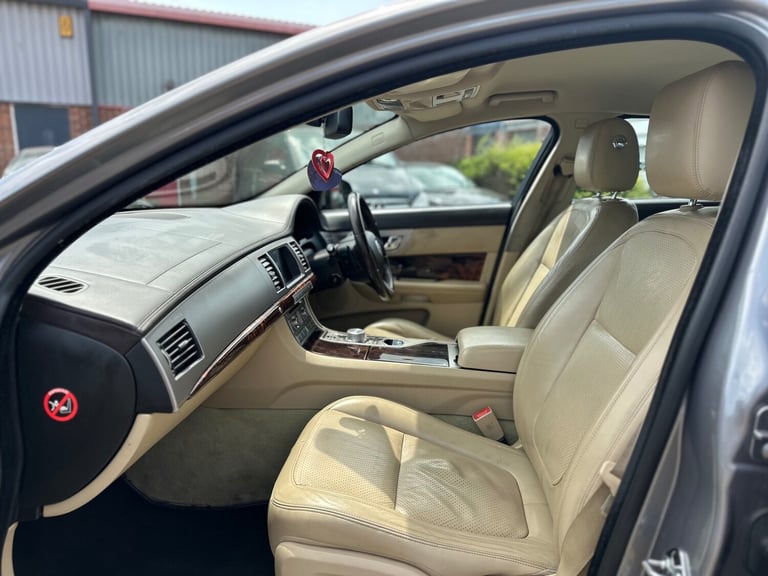 JAGUAR XF 3.0d V6 Premium Luxury