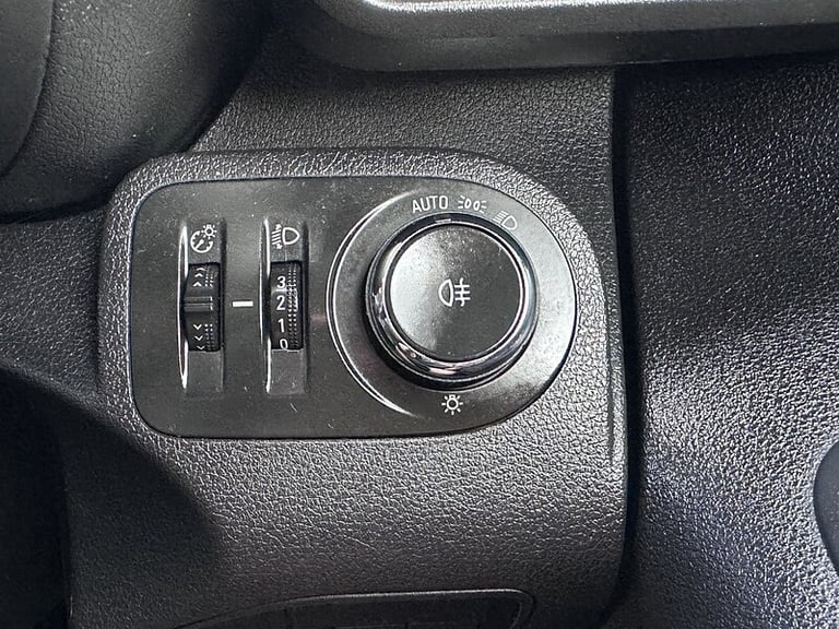 2019 Vauxhall Combo Life Turbo Design MPV Petrol Manual