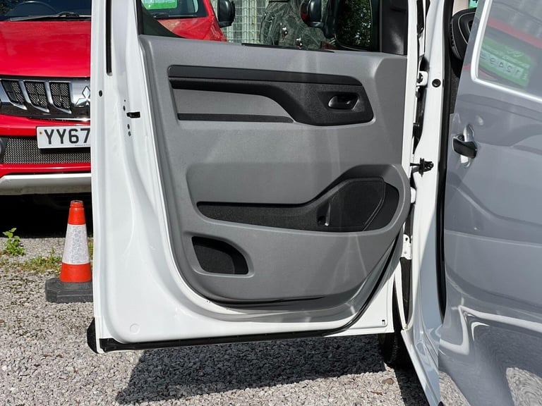 2022 Peugeot Expert 1.5 BlueHDi 1000 Professional Premium Long Panel Van LWB Euro 6 (s/s) 6dr PAN...