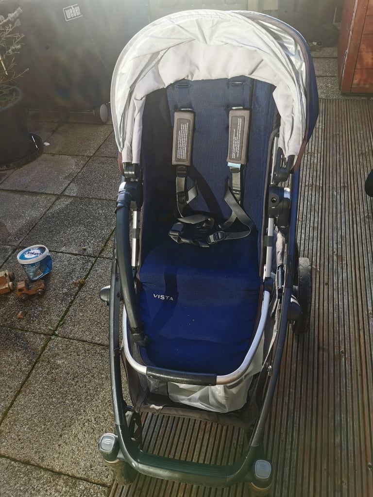 Uppababy vista pushchair