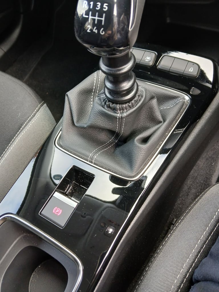 Vauxhall, MOKKA, Hatchback, 2022, Manual, 1199 (cc), 5 doors