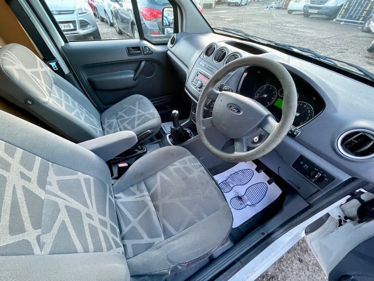 2013 Ford Transit Connect Low Roof Van TDCi 90ps PANEL VAN Diesel Manual