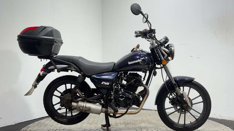Lexmoto ZSB 2016 8k non running project bike spares or repair 125cc