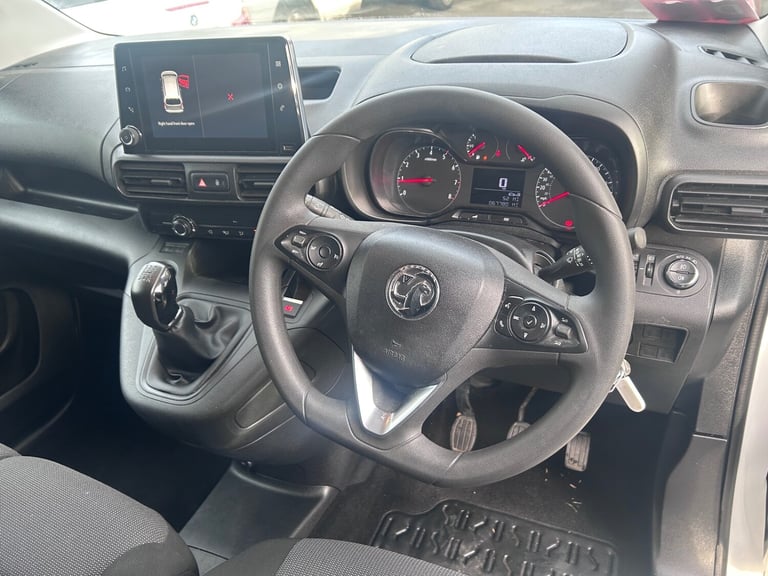 2021 Vauxhall Combo 2300 1.5 Turbo D 100ps H1 Sportive Van PANEL VAN Diesel Manual