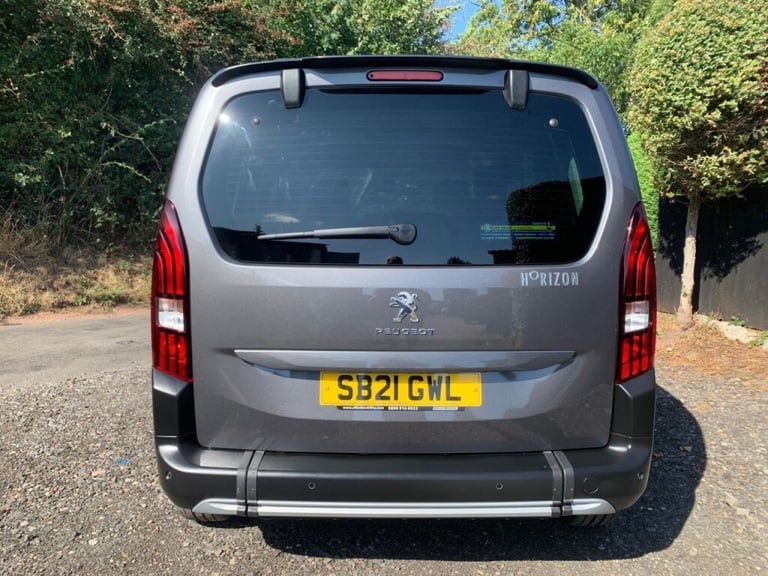 Peugeot Rifter 1.2 PureTech 130 Allure AUTOMTIC WHEELCHAIR ACCESSIBLE VEHICLE