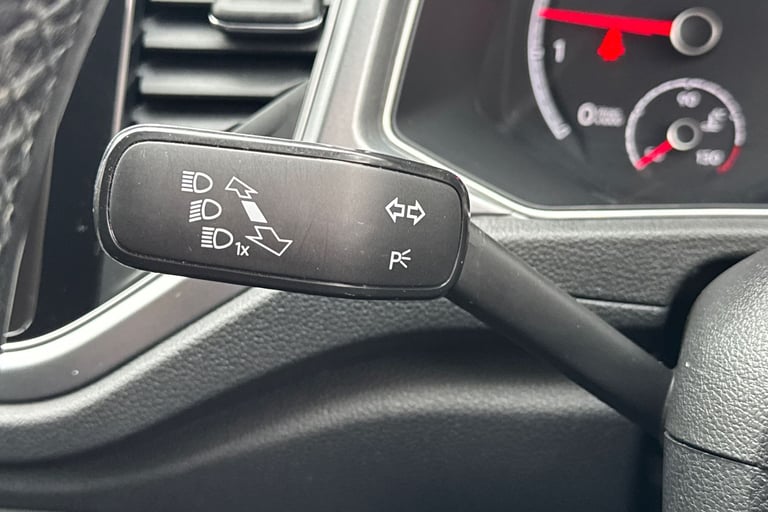 2021 Volkswagen T-Roc 97294 Hatchback Petrol Automatic