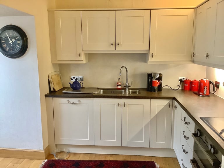 LOVELY 3 bedroom 2 bathroom SPACIOUS COTTAGE IN NEWTONMORE