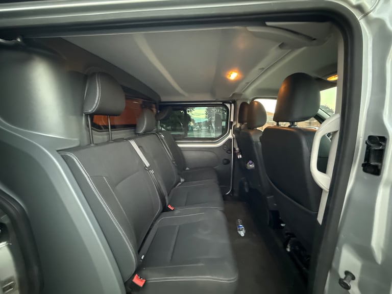 2021 Renault Trafic LL30 ENERGY dCi 170 Sport Nav Van EDC WINDOW VAN Diesel Automatic