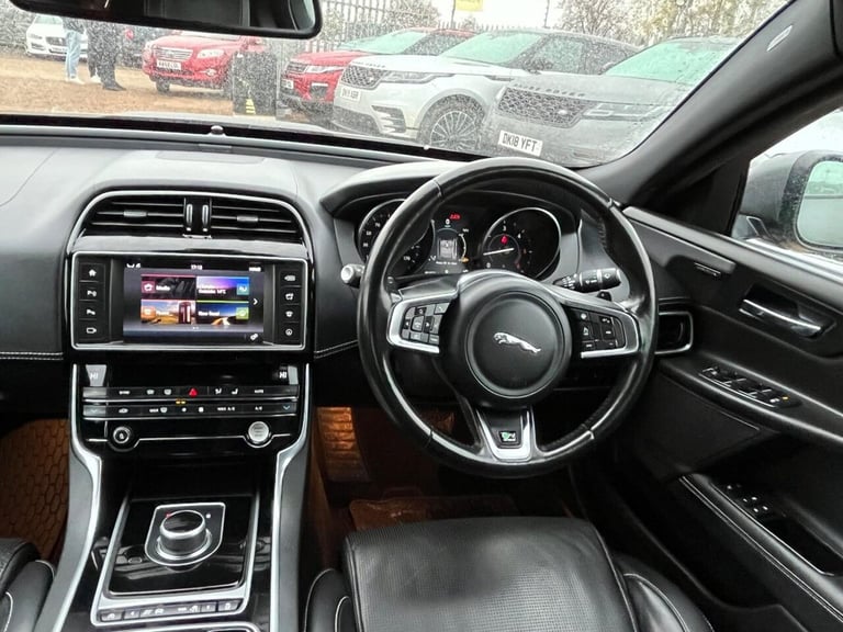 2017 Jaguar XE 2.0d R-Sport Auto Euro 6 (s/s) 4dr Saloon Diesel Automatic