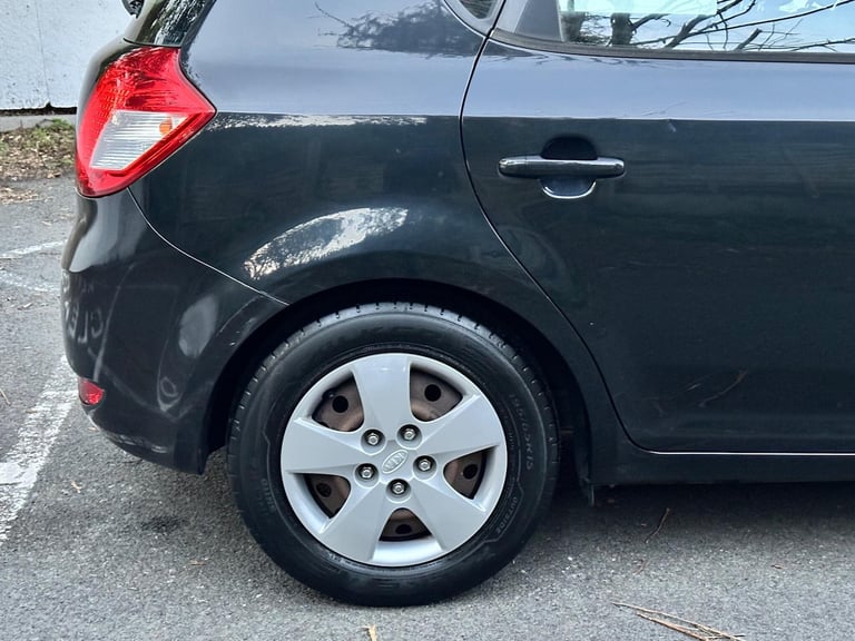 2010 Kia Ceed 1.6 1 Auto Euro 4 5dr HATCHBACK Petrol Automatic