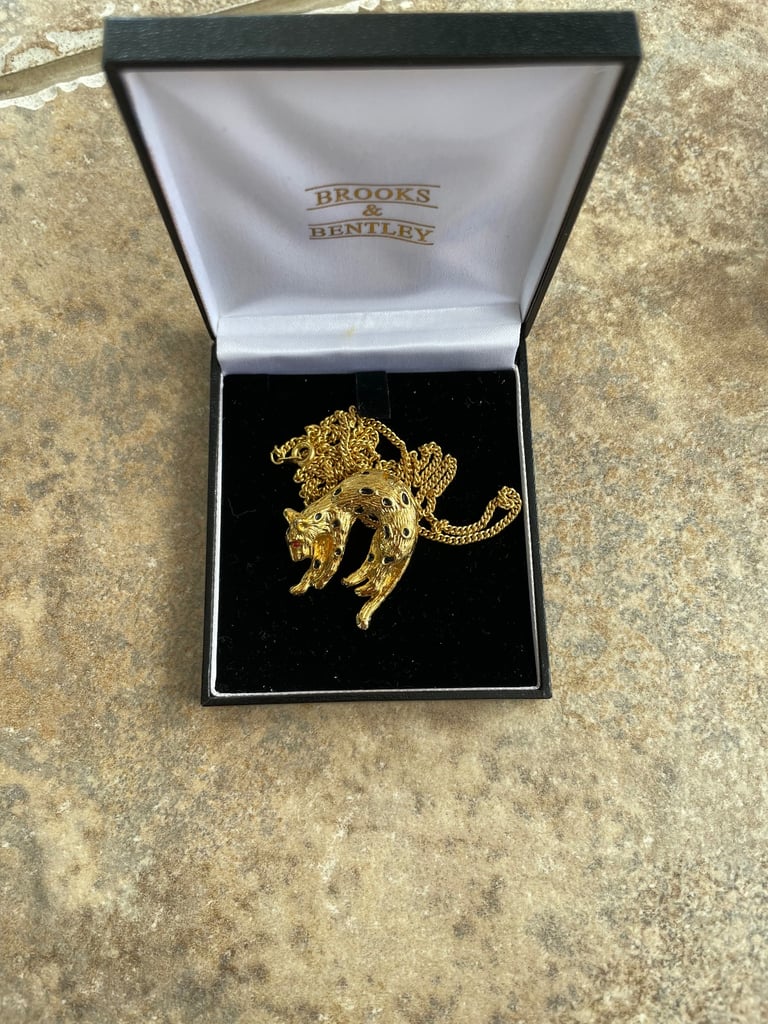 Beautiful Brooks and Bentley panther pendant