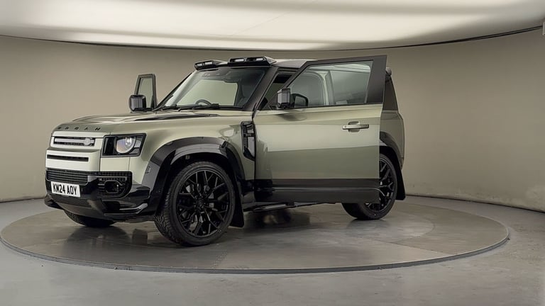 2024 Land Rover Defender 3.0 D300 X-Dynamic HSE 90 3dr Auto ESTATE DIESEL Automatic