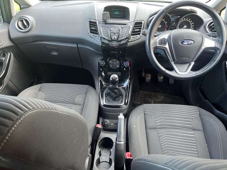 Ford, FIESTA, Hatchback, 2015, Manual, 998 (cc), 5 doors