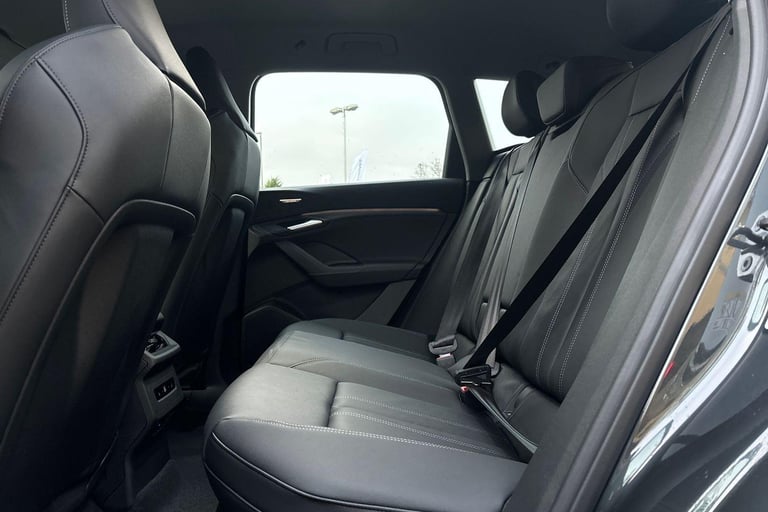 2024 Audi Q6 e-tron 100kWh Sport SUV 5dr Electric Auto quattro (388 ps) ESTATE Electric Automatic