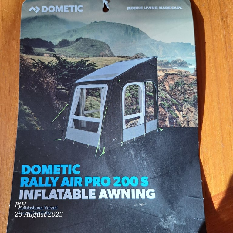 Dometic Rally Pro 200 S caravan awning