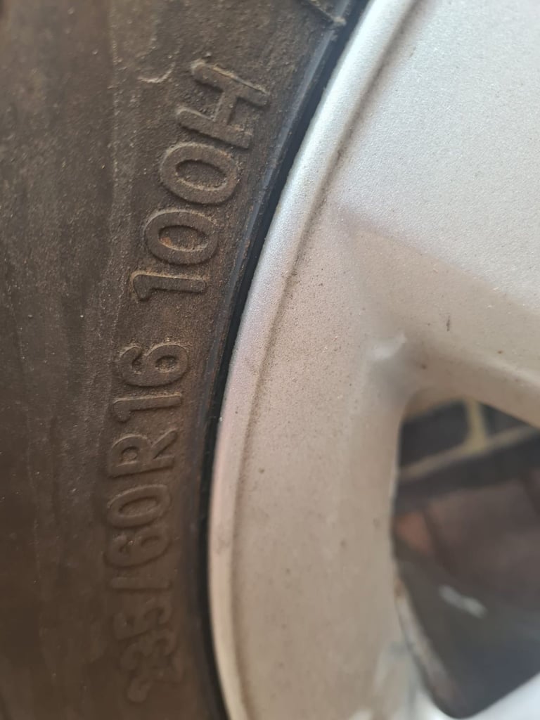 Toyota RAV 4, Spare tyre