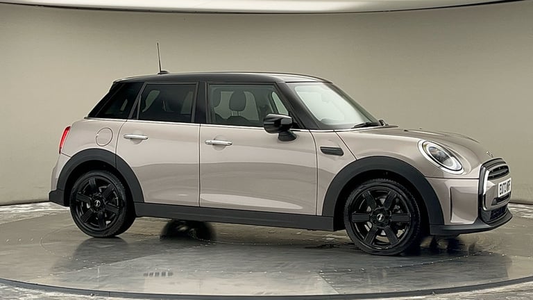 2024 MINI Hatch 5-Door Hatch Cooper Classic Hatchback Petrol Automatic