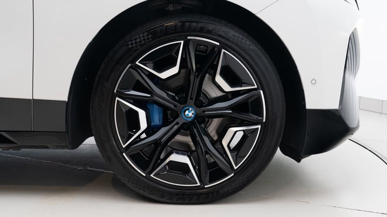 2022 BMW iX (72 Reg) 40 M Sport Edition xDrive Estate Electric Automatic