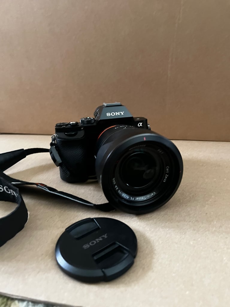 Sony A7s Mirrorless camera with Lens 