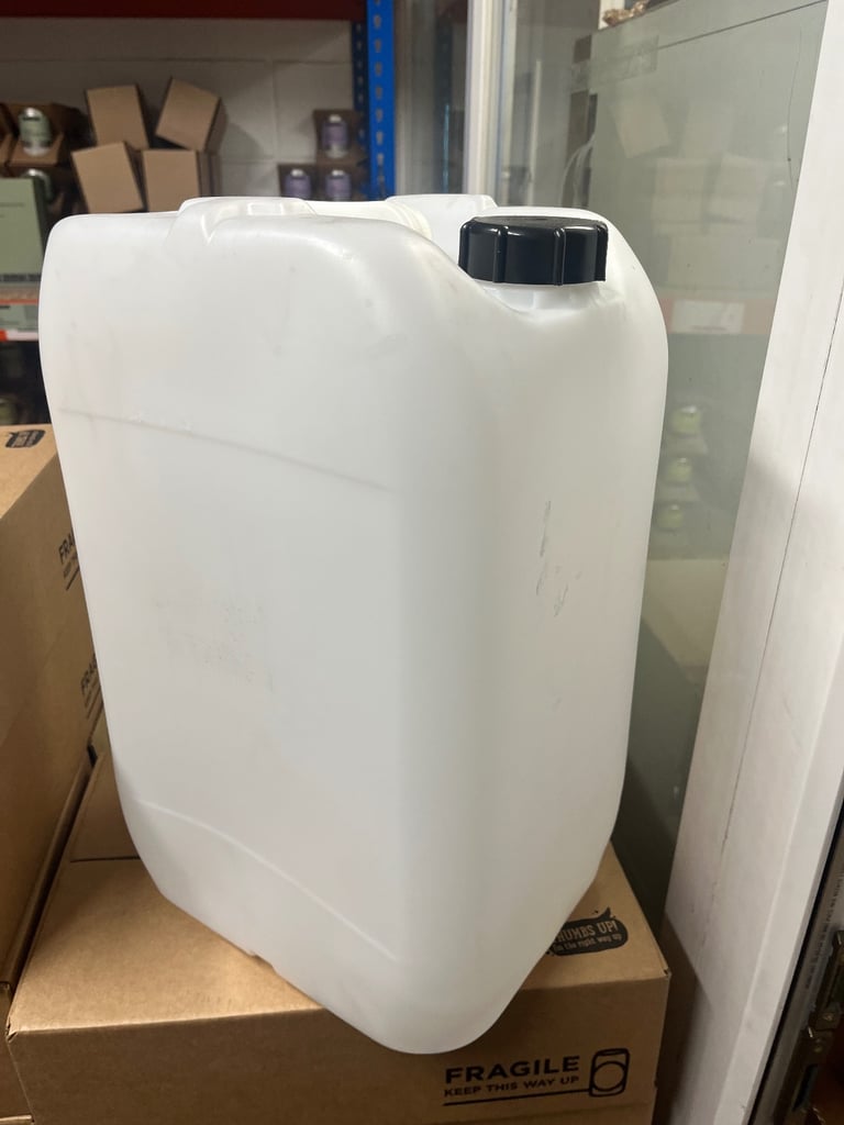 image for 25L plastic Jerry tubs - used approx 40+