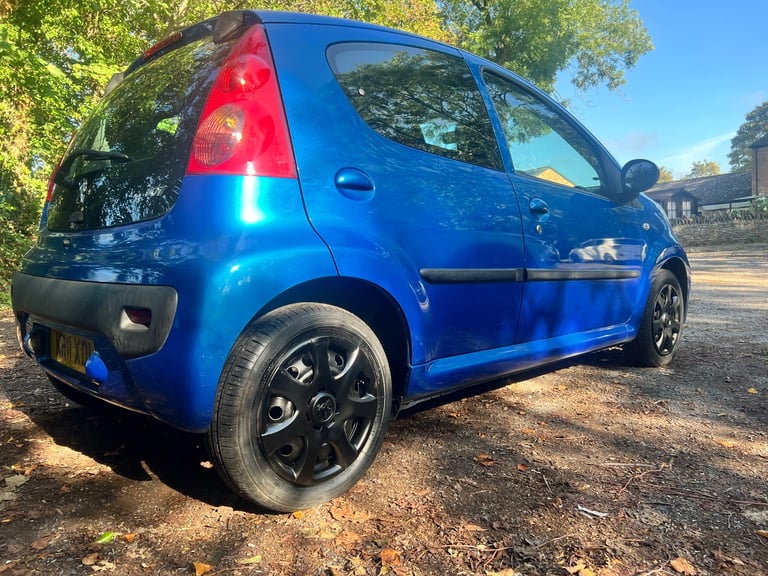 Peugeot, 107, Hatchback, 2011, Manual, 998 (cc), 5 doors