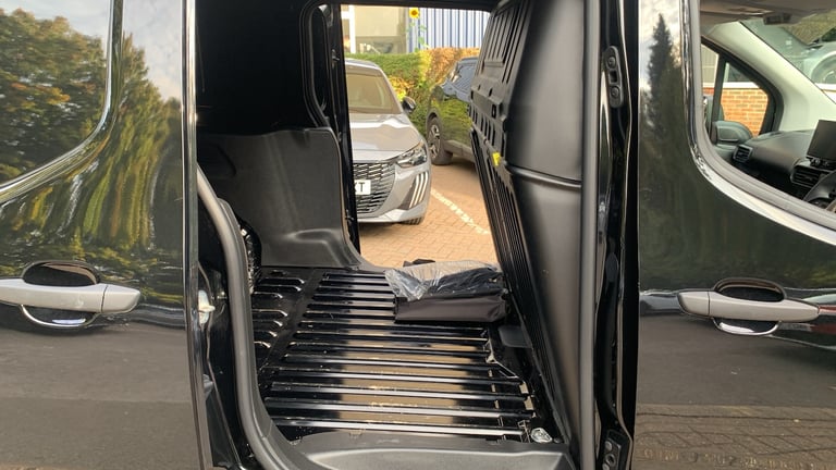 2024 Peugeot Partner 1.5 BlueHDi 950 Professional Long Panel Van 6dr Diesel Manual LWB Euro 6 (s ...