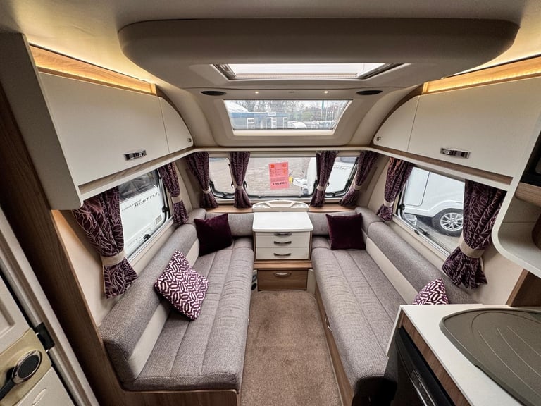 SWIFT KUDOS 530 SB 2018 MODEL 4 BERTH FIXED ISLAND BED TOURING CARAVAN