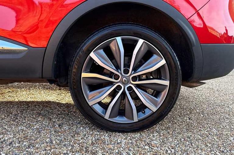 2020 Renault Kadjar 1.3 TCe Iconic SUV 5dr Petrol Manual Euro 6 (s/s) (140 ps) SUV Petrol Manual