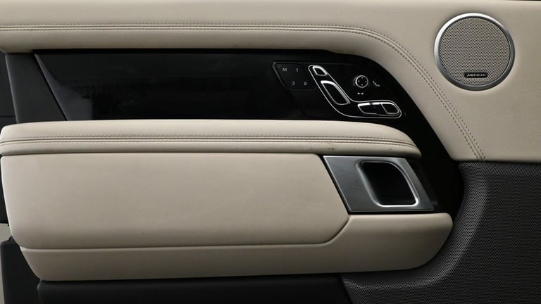 2020 Land Rover Range Rover 3.0 SD V6 Westminster SUV 5dr Diesel Auto 4WD Euro 6 (s/s) (275 ps) S...