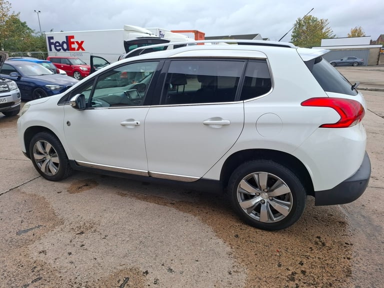 2014 Peugeot 2008 1.2 VTi Crossway 5dr HATCHBACK Petrol Manual
