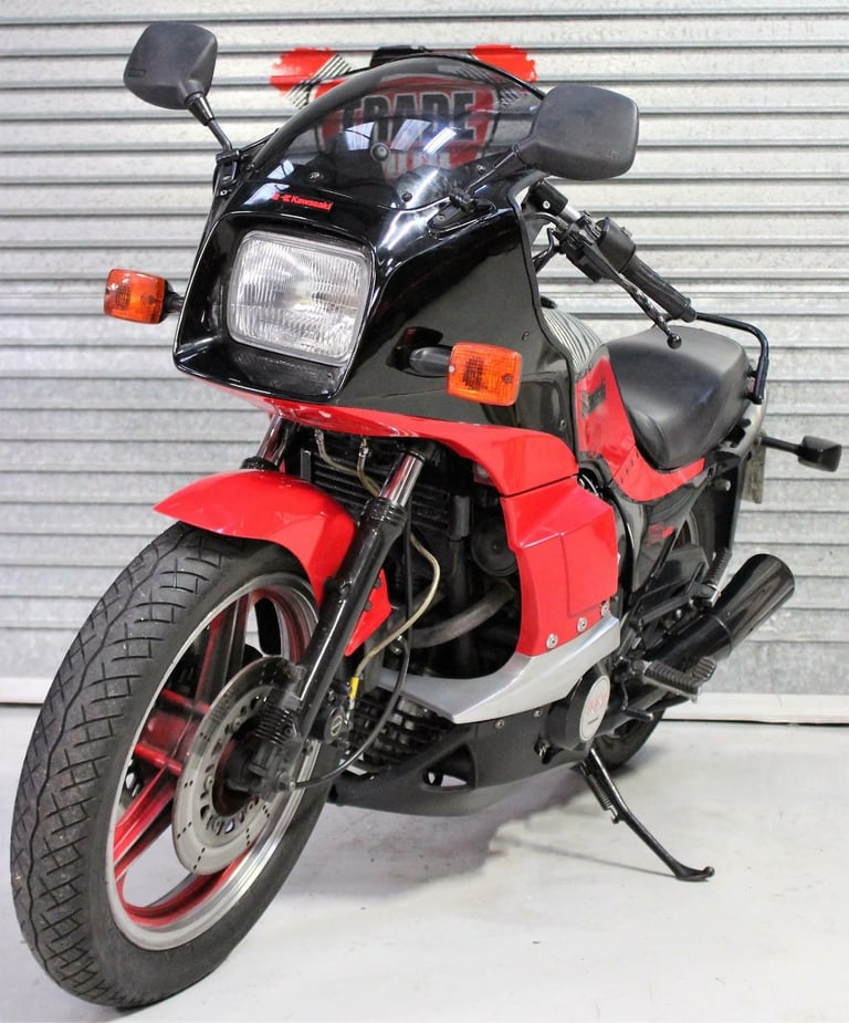1984 84 A reg KAWASAKI GPZ 750 TURBO Z ZX CLASSIC UNRESTORED NEW MOT UK BIKE 40K