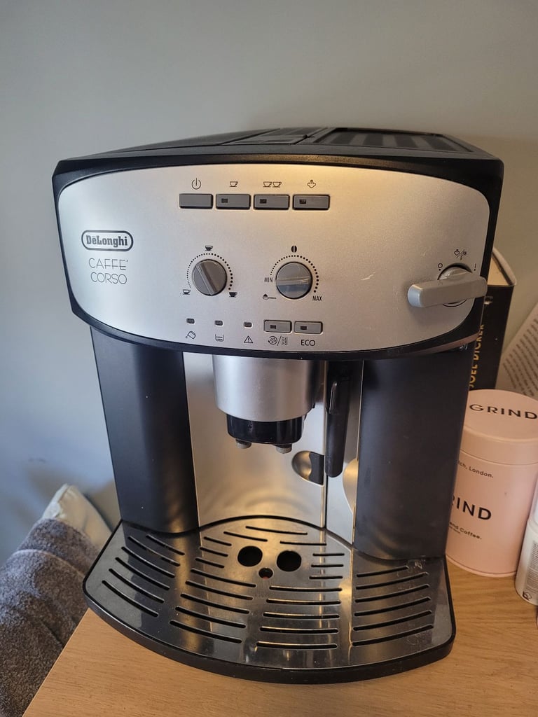 De Longhi Coffee machine bean to cup Caffe Corso