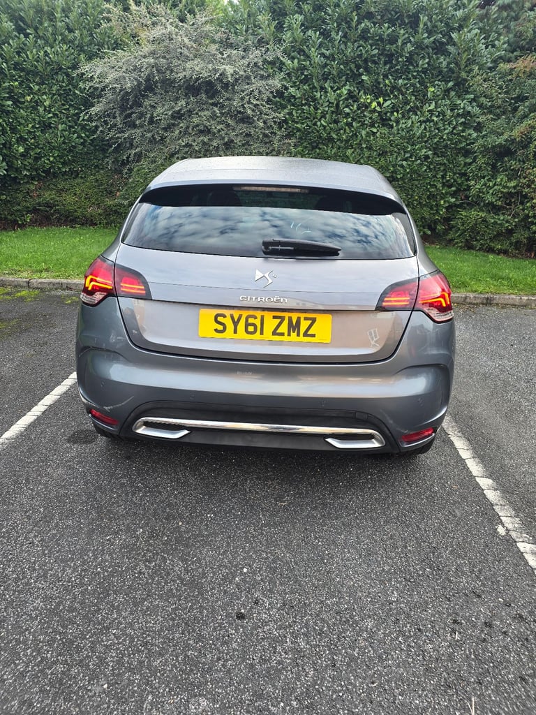 Citroen, DS4, Hatchback, 2012, Manual, 1560 (cc), 5 doors