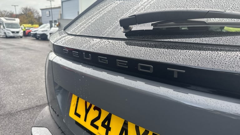 2024 Peugeot 2008 1.2 PureTech Allure SUV 5dr Petrol EAT Euro 6 (s/s) (130 ps) SUV Petrol Automatic