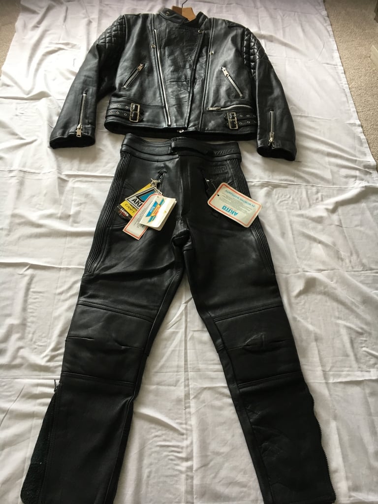 Ladies Motor Bike Leathers 