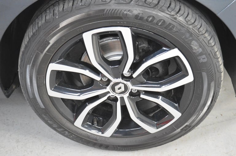 2018 Renault Clio 1.5 dCi 90 Play LOW MILEAGE + ONE OWNER + ULEZ COMPLIANT Hatchback Diesel Manual