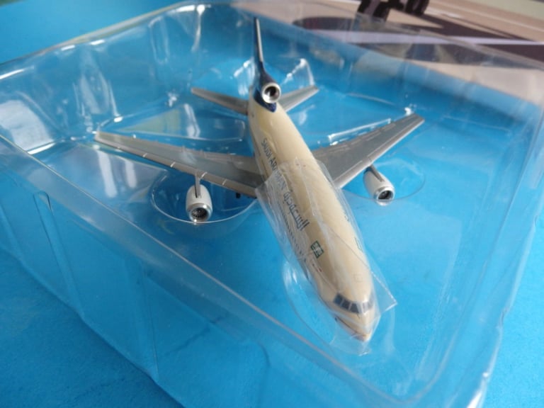 Jet X 1:400 Scale L-1011 Tristar Saudia Arabia  HZ-HM6  