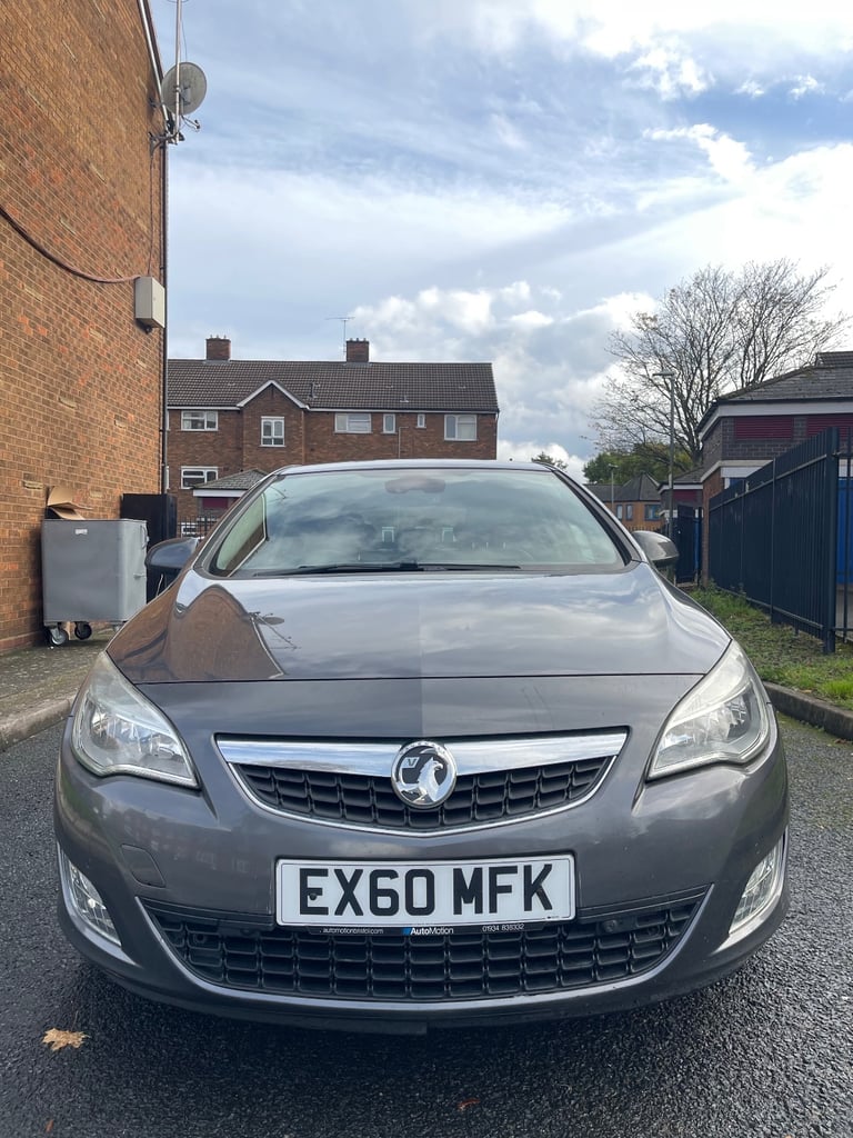 Vauxhall, ASTRA, Hatchback, 2010, Manual, 1598 (cc), 5 doors