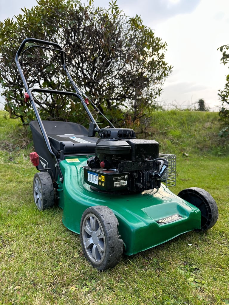 image for Qualcast petrol lawnmower 16”cut Briggs engine mower VGC solid steel deck mower serviced 