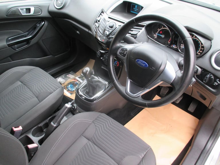 2014 Ford Fiesta 1.25 Zetec Euro 5 5dr HATCHBACK Petrol Manual