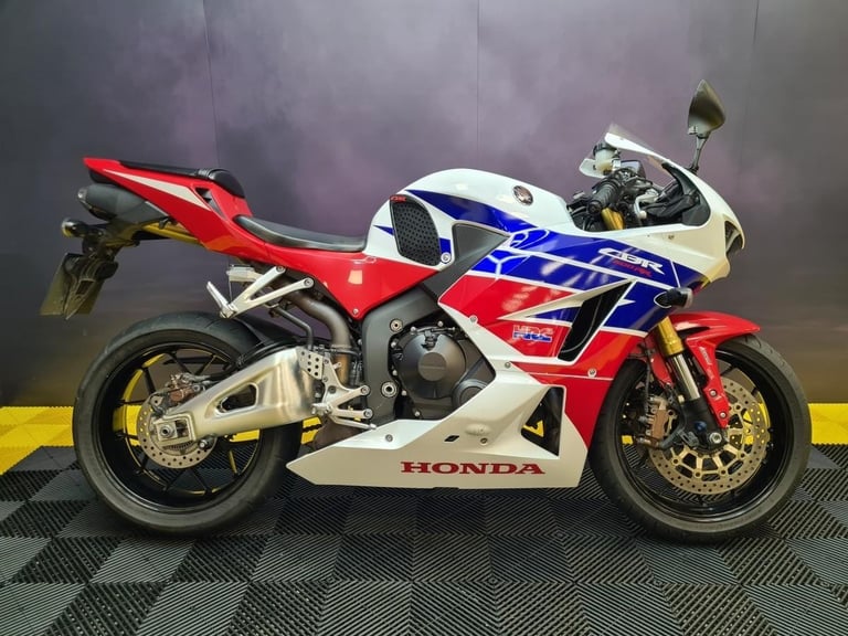 Honda CBR 600 RR 2016 Excellent Condition Standard Bike