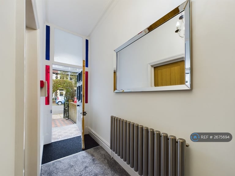 5 bedroom house in Rawden Place, Cardiff, CF11 (5 bed) (#2675694)