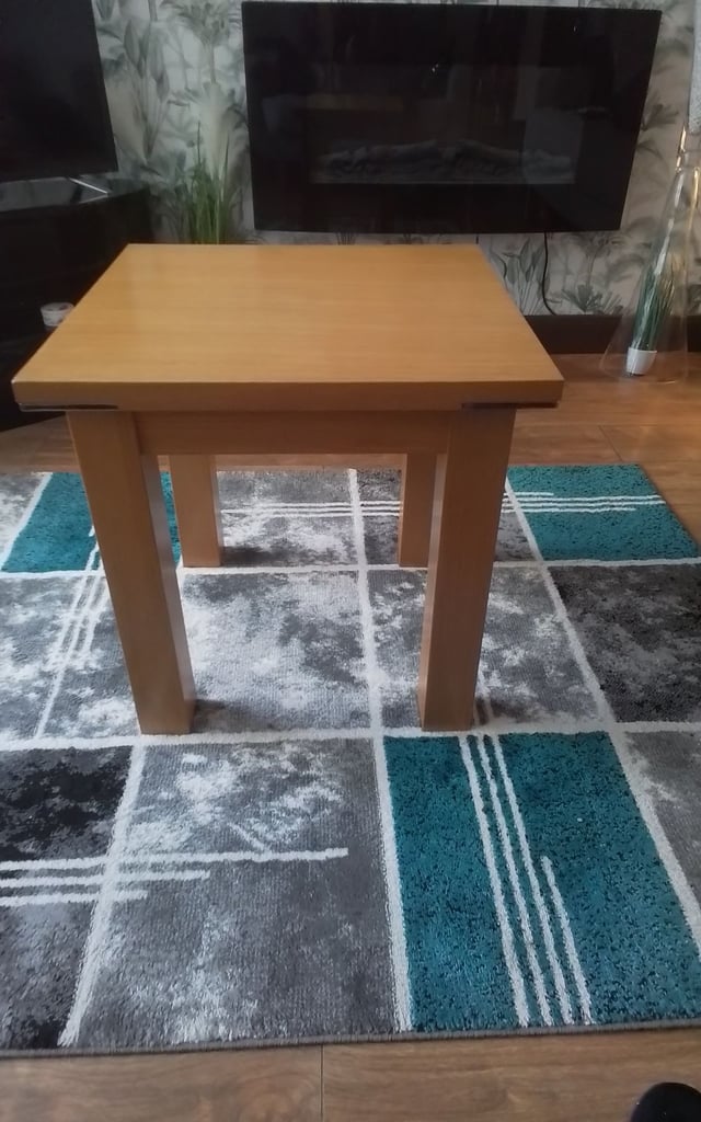image for STYLISH QUALITY TABLE 